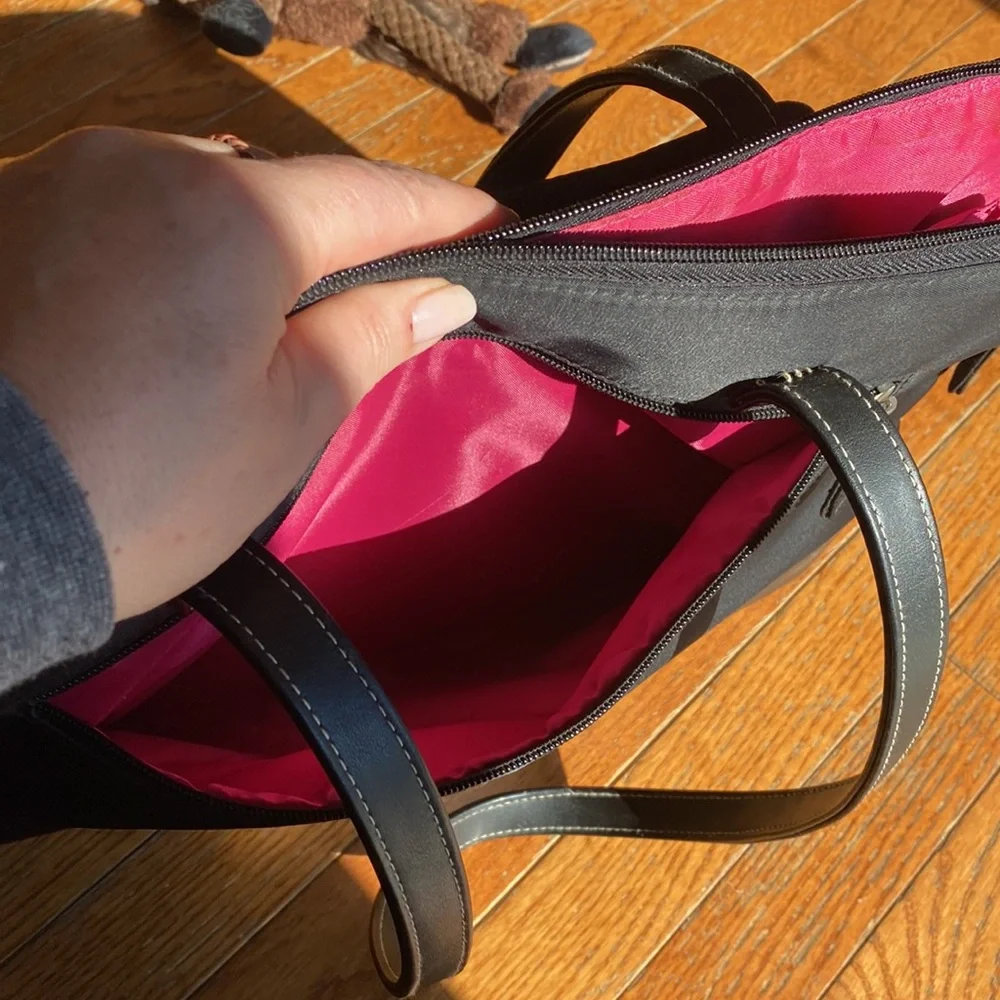 Blk bag 12x17 many pockets by Merona